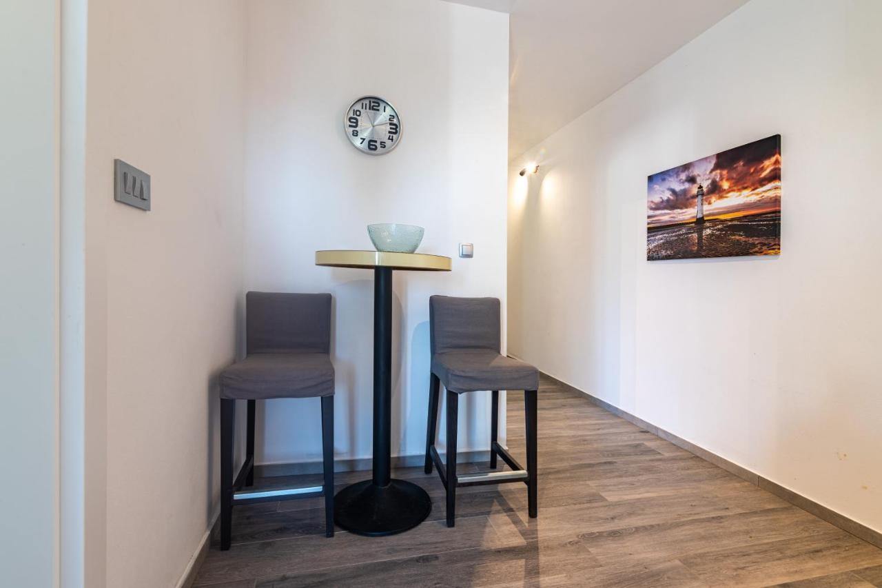 Apartments With A Parking Space Ivan Dolac, Hvar - 15784 Exterior photo